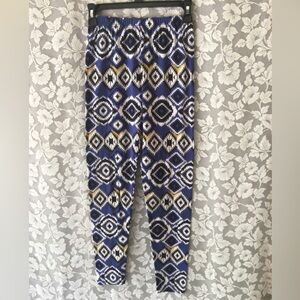 Win-Win leggings size s-l black blue white tribal print